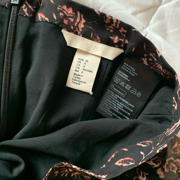 H&M Floral Ruffle Mini Skirt - Picture 5 of 5